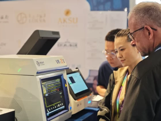 VRAY Instrument Limited Shines at the September 2025 Hong Kong Jewellery & Gem Fair, Showcasing Leading XRF Spectrometer Technology